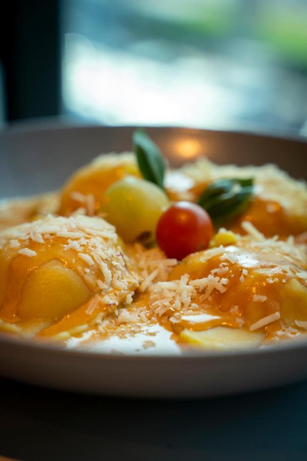 Rose Rayhaan By Rotana - Hotel 4*